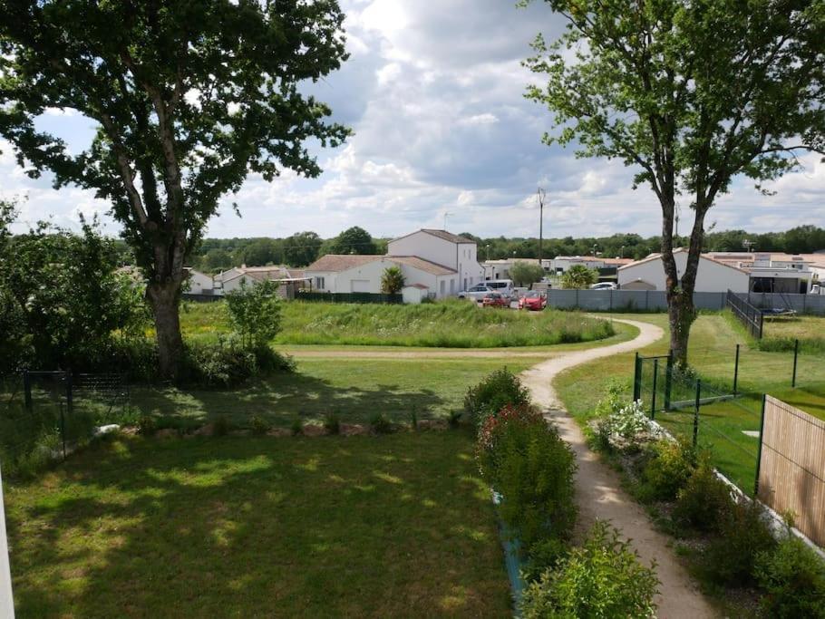 Appt T2 Confortable La Roche-sur-Yon Exterior photo